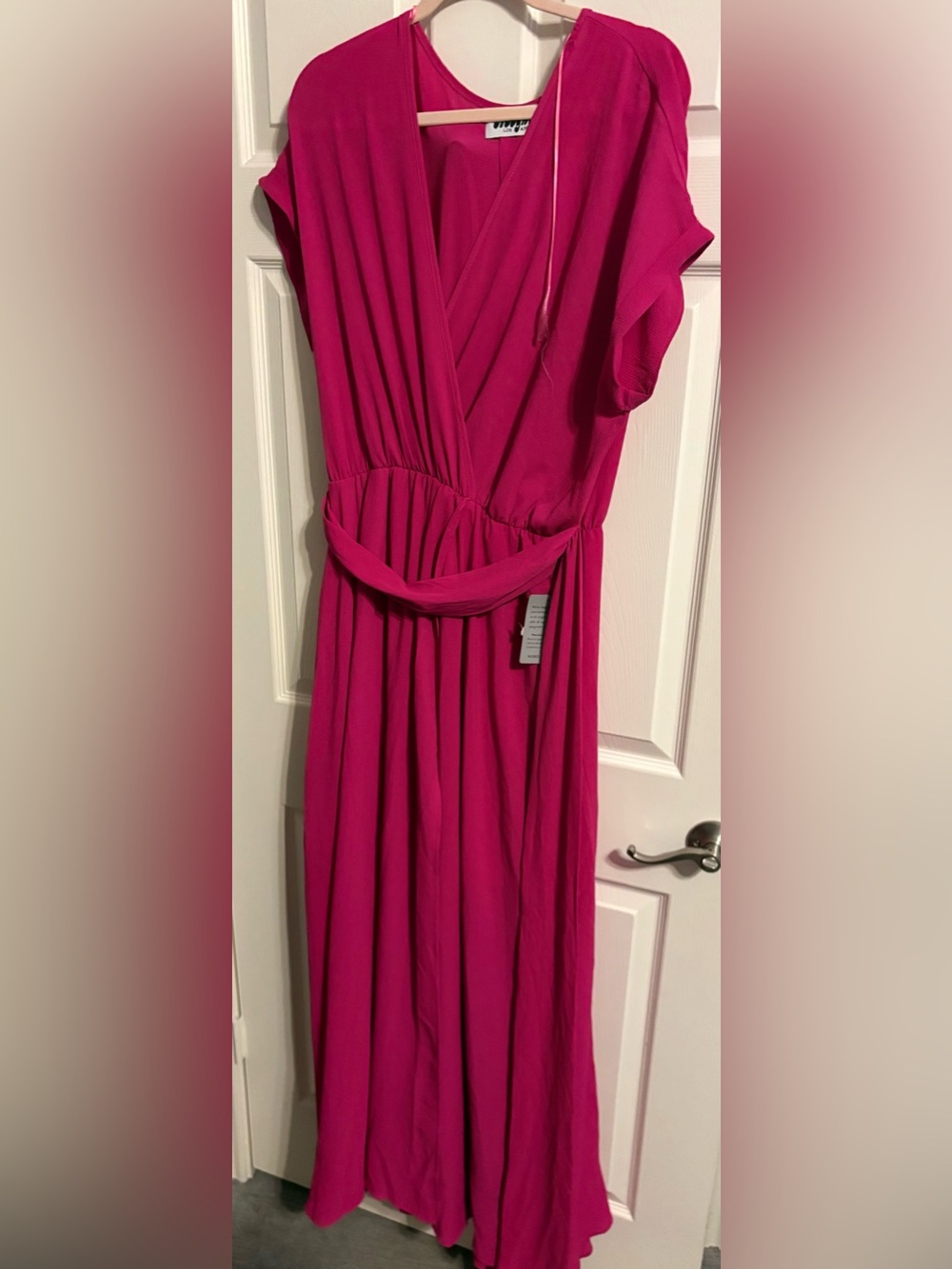 479- NWT 2xl Meghan LA Fuchsia Maxi Wrap Dress